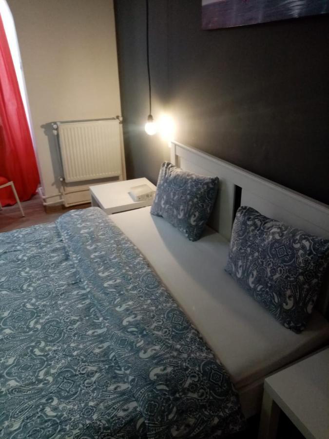 Luxus Apartaments Europe In Piata Universitate Bucareste Exterior foto